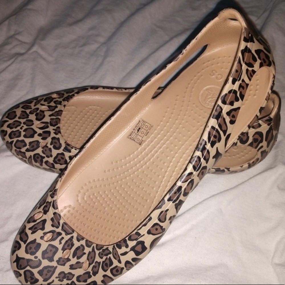CROCS Leopard Flats